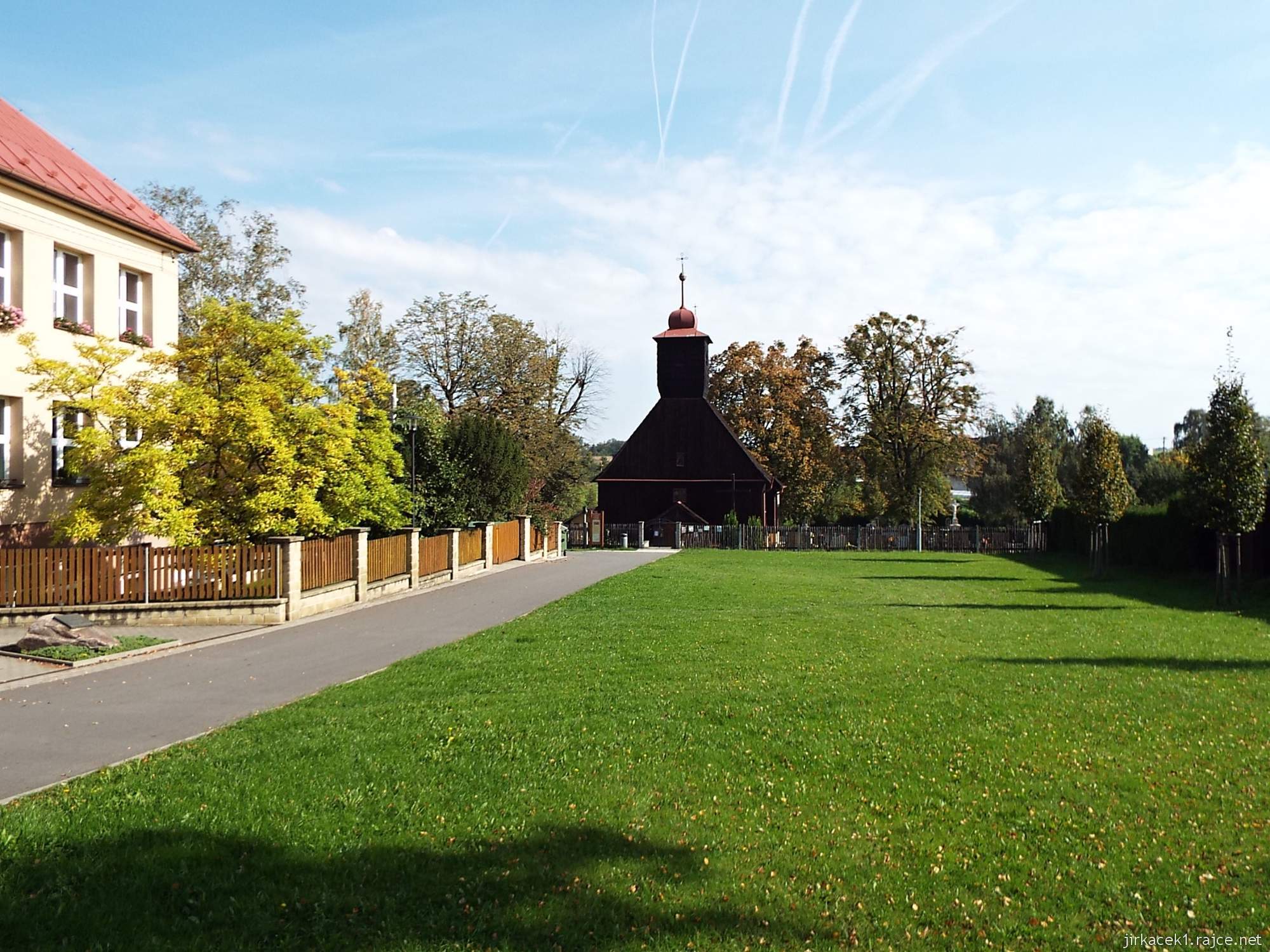Řepiště - kostel sv. Michaela archanděla 01 - celkový pohled