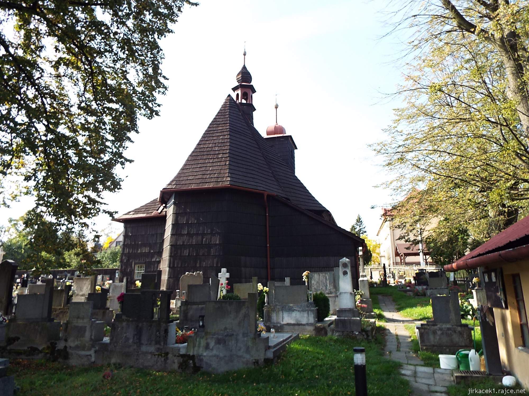 Řepiště - kostel sv. Michaela archanděla 07 - zadní pohled