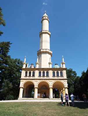 Lednice - rozhledna Minaret - přední pohled