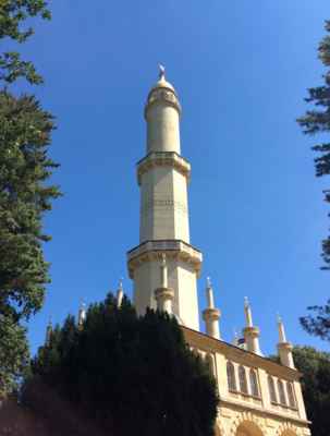 Lednice - rozhledna Minaret - celkový pohled