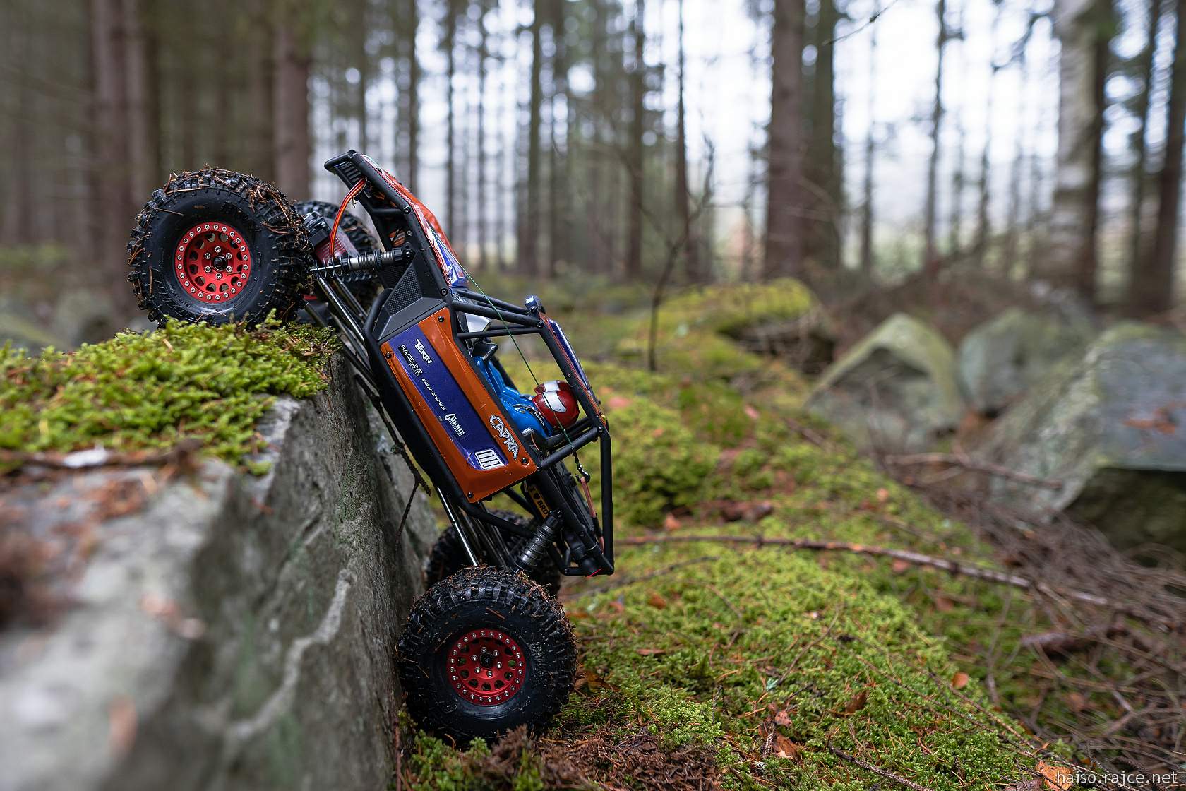 axial capra review