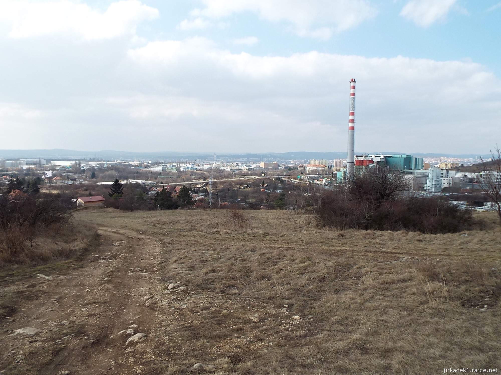 B - Brno - Stránská skála 06 - cesta z parkoviště na vrchol - výhled