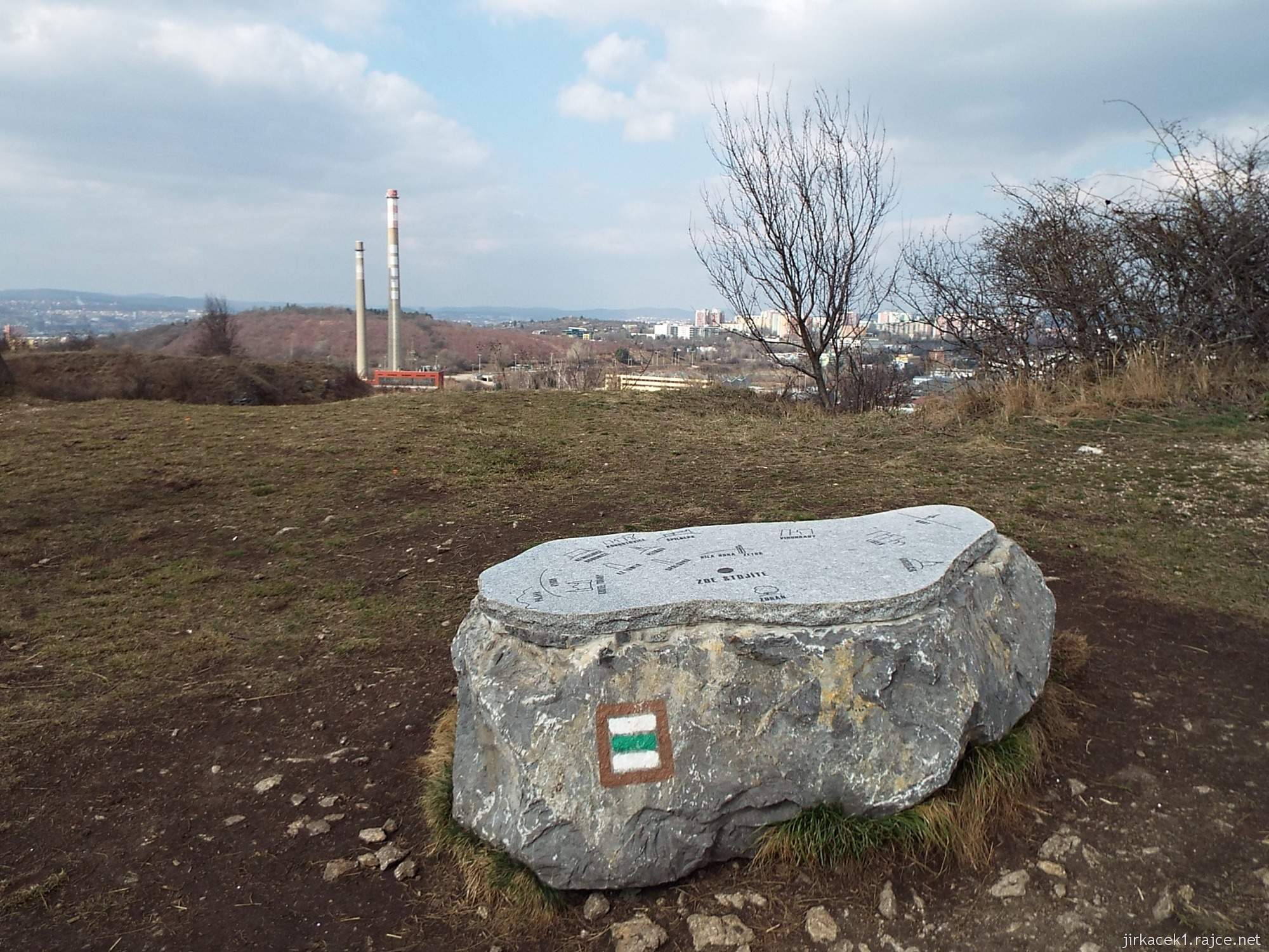 B - Brno - Stránská skála 20 - kámen na vrcholu