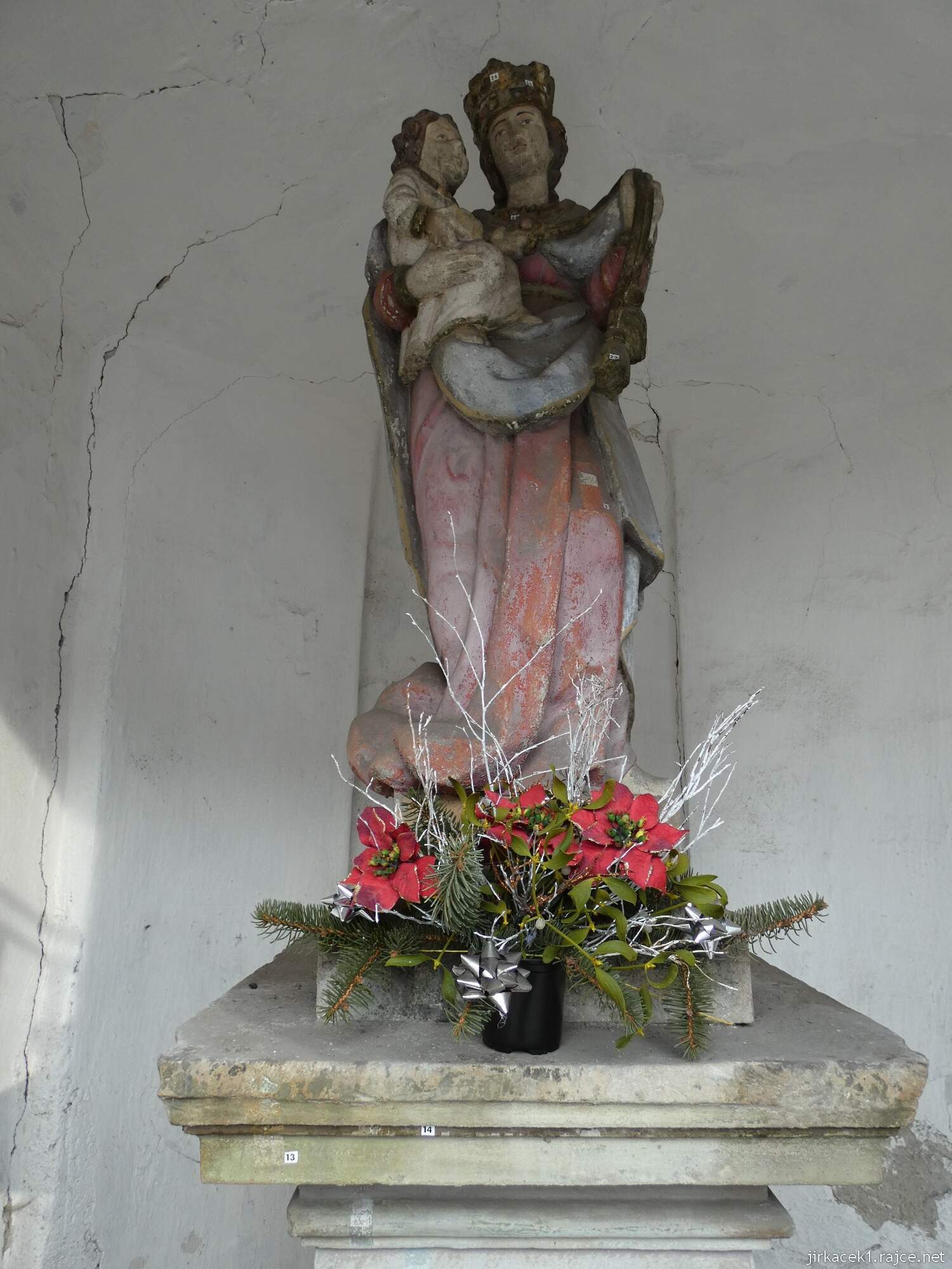 Choryně - kaple Panny Marie - socha Panny Marie