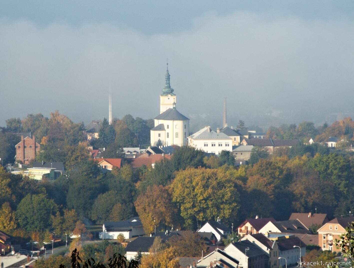 Velký Týnec - pohled na obec z kopce Hradisko