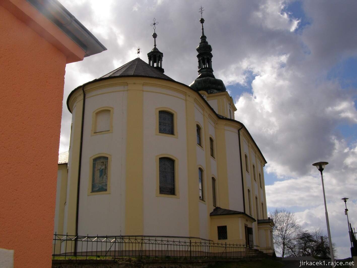 Velký Týnec - kostel Nanebevzetí Panny Marie 01 - celkový pohled
