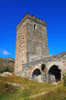 Maloja, zřícenina Torre Belvedere