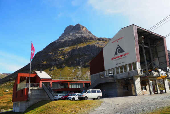 středa 22.9., dnes autem projedeme se zastávkami údolí Val Bernina až k sedlu Bernina pass, první zastávka je lanovka na Diavolezzu ...