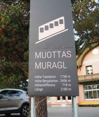posledním bodem dnešního programu je vyjížďka na Muottas Muragl do výšky 2456 m n.m.
