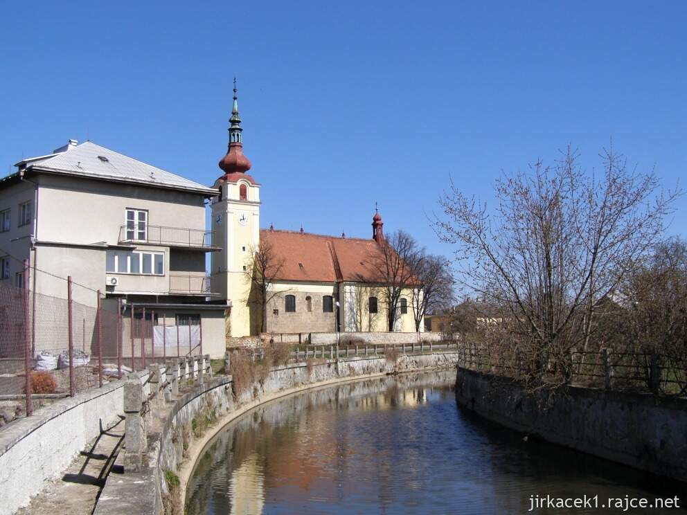 Hulín - Kostel sv. Václava v roce 2012
