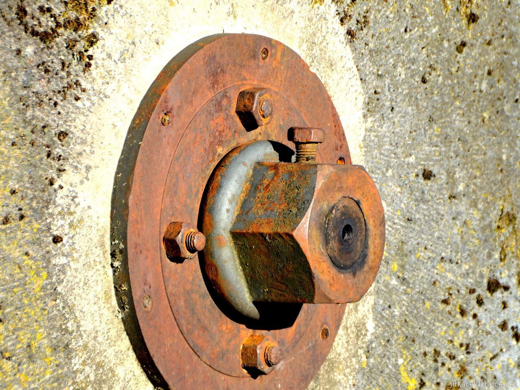 mill-wheel-15​90467_1920