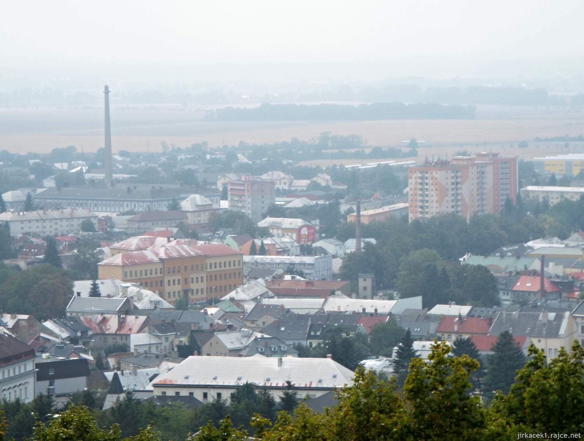 Šternberk - NS Prabába 055 - zelená budka - výhled na Šternberk