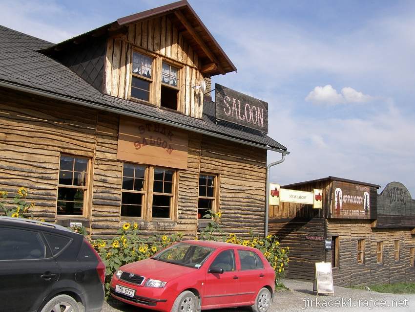 Česká Ves - ranč Orel - budova saloonu před požárem