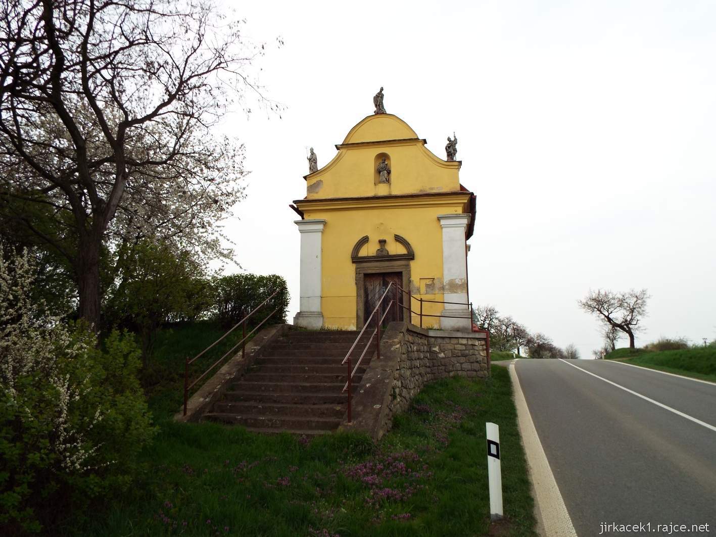 Kyjov - kaple sv. Rocha u frekventované silnice na Vlkoš