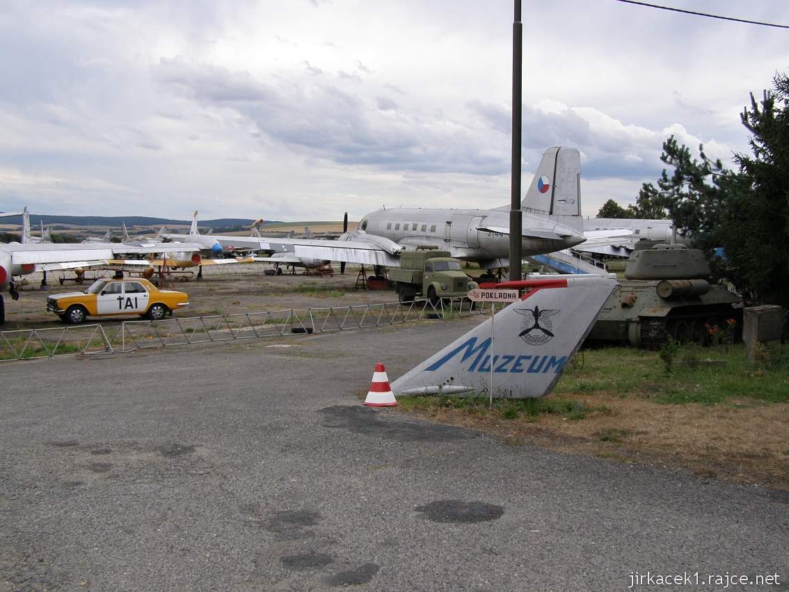 Vyškov - vojenské a letecké muzeum - začátek expozice