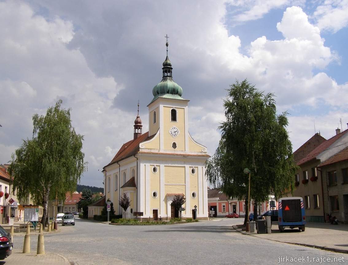 Veverská Bítýška - kostel sv. Jakuba - čelní pohled
