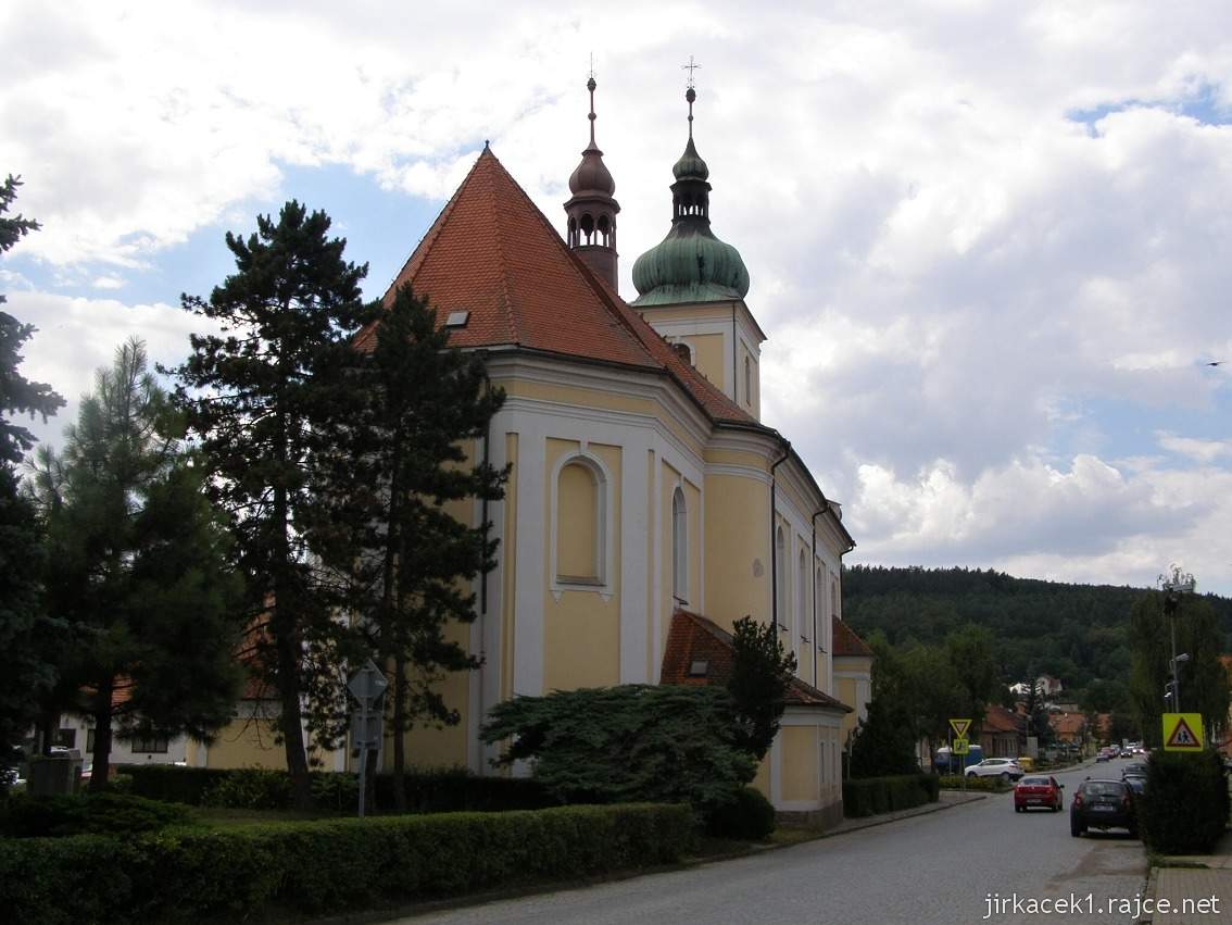 Veverská Bítýška - kostel sv. Jakuba - zadní pohled