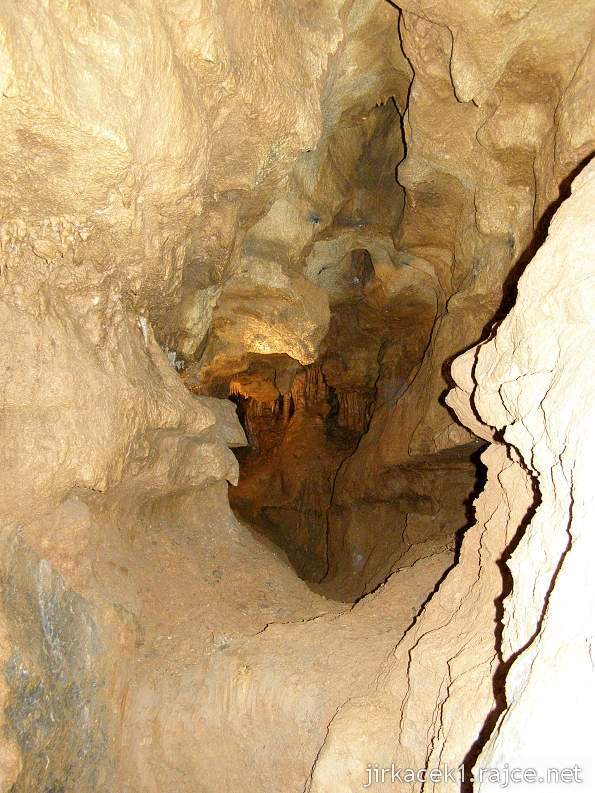 Ostrov u Macochy - jeskyně Balcarka - Galerie a Přírodní chodba