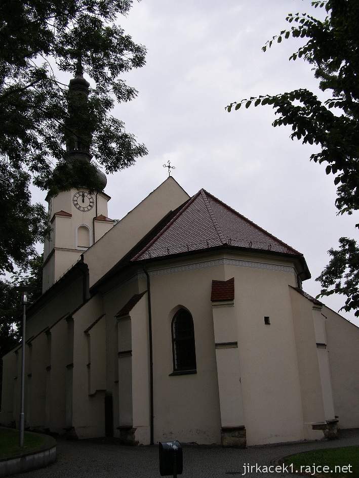 Nový Jičín - kostel Nejsvětější Trojice - zadní pohled