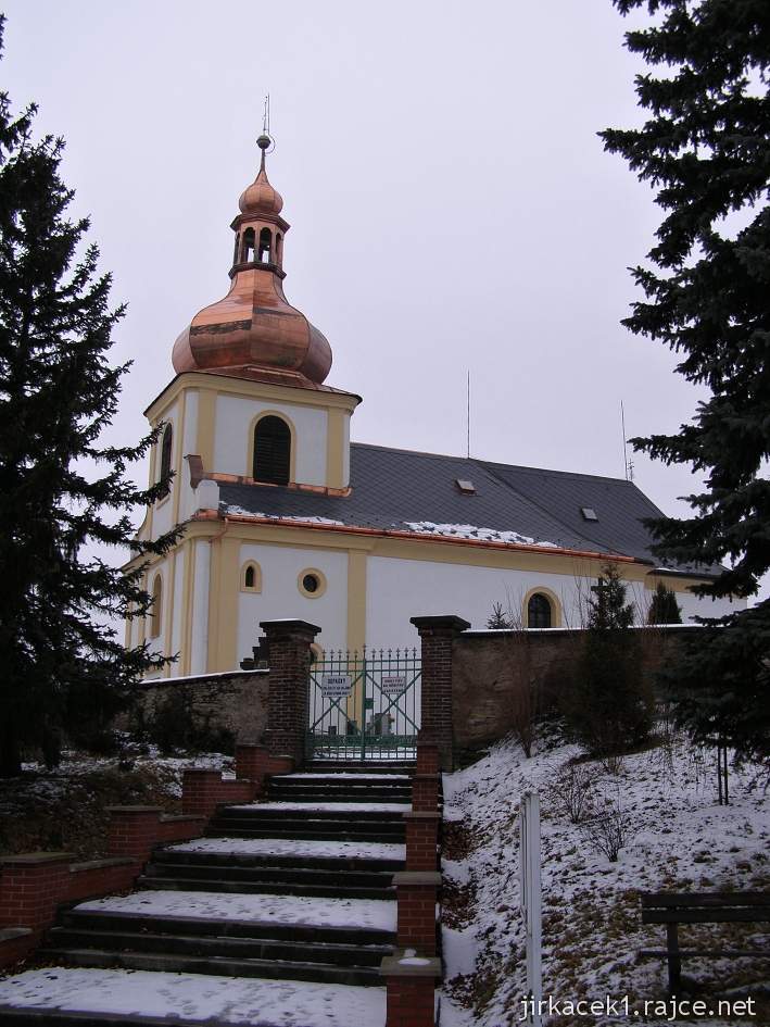 Běstovice - kostel Všech svatých - schodiště ke kostelu