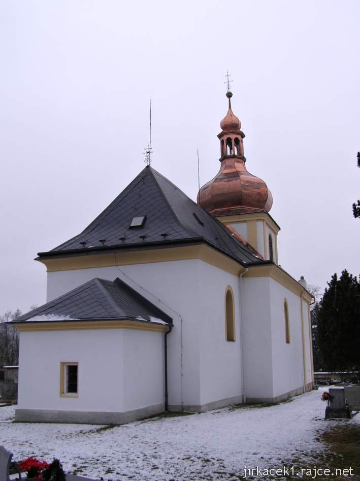 Běstovice - kostel Všech svatých - zadní pohled